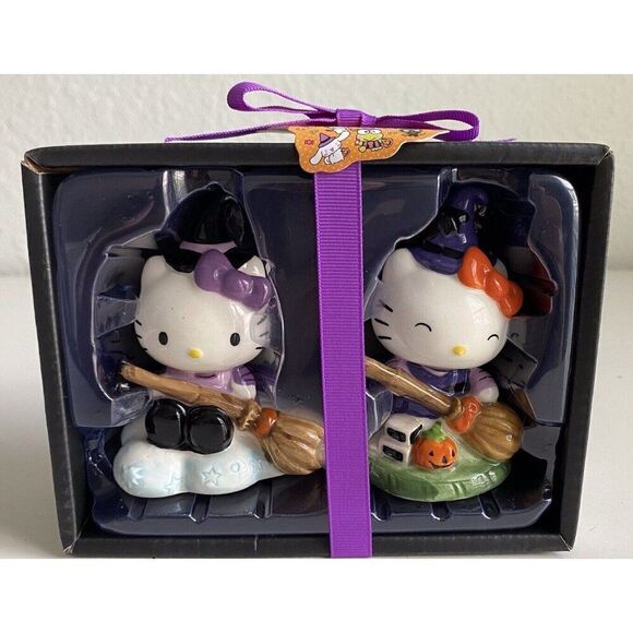 Hello Kitty Halloween Broom Pumpkin Witch Broom Ceramic  Salt Pepper Shakers NEW - Picture 1 of 9